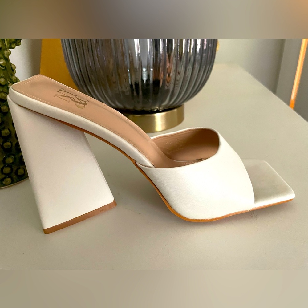 NEW New York & Company Square Toe White High Heel Mule Sandal